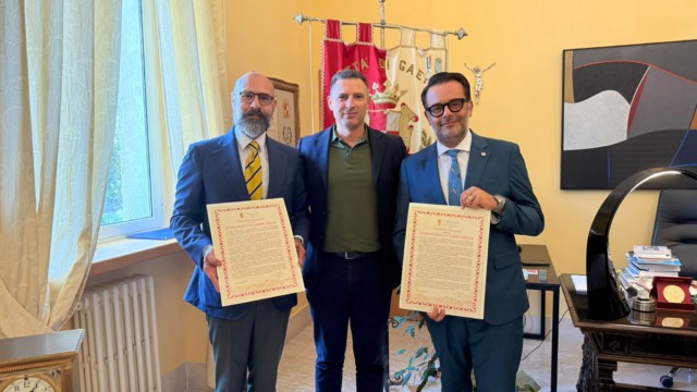 Cultura e territorio, il Comune conferisce l’Encomio Speciale a Daniele Iadicicco e Alberto Simione