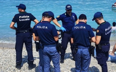 Desenzano del Garda: polizia sul territorio, 117 gli individui controllati