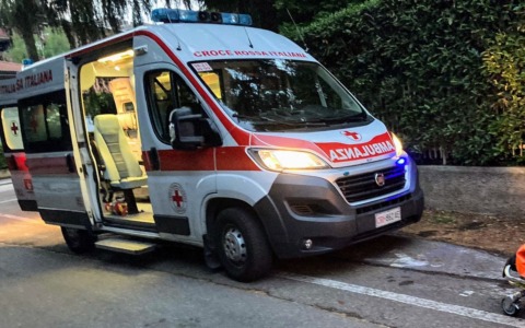 Dramma a Carvico, 60enne bloccata in casa con l’anziana madre deceduta