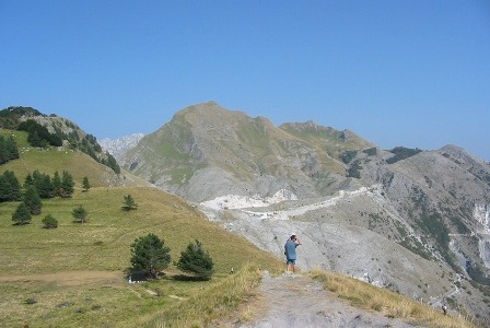 Escursionista cade da un sentiero sul monte Pisanino e muore