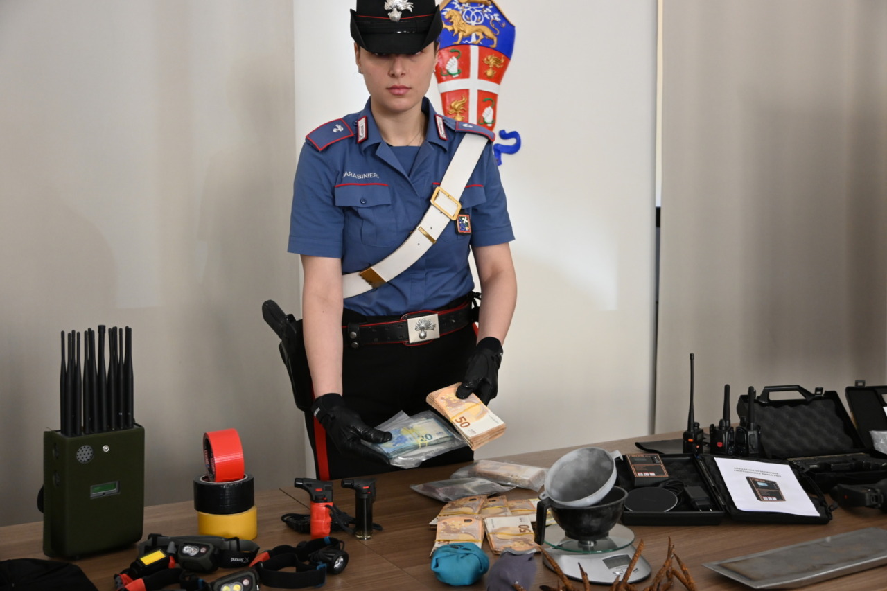 Esperto di esplosivi e di colpi nelle banche: fermato dai Carabinieri con una bomba pronta da usare