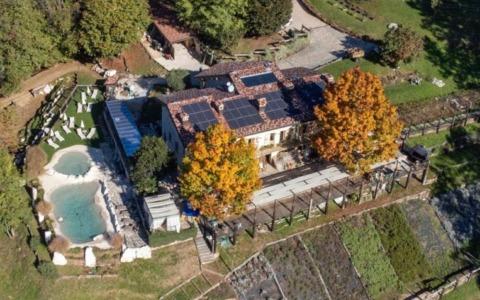 Fanno irruzione nell’agriturismo Cà Fenile di Alzano e picchiano il titolare: bottino da 50 mila euro