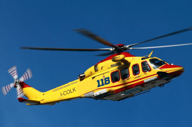 Frana sulle Apuane, 28enne bloccato dopo caduta di 35 metri