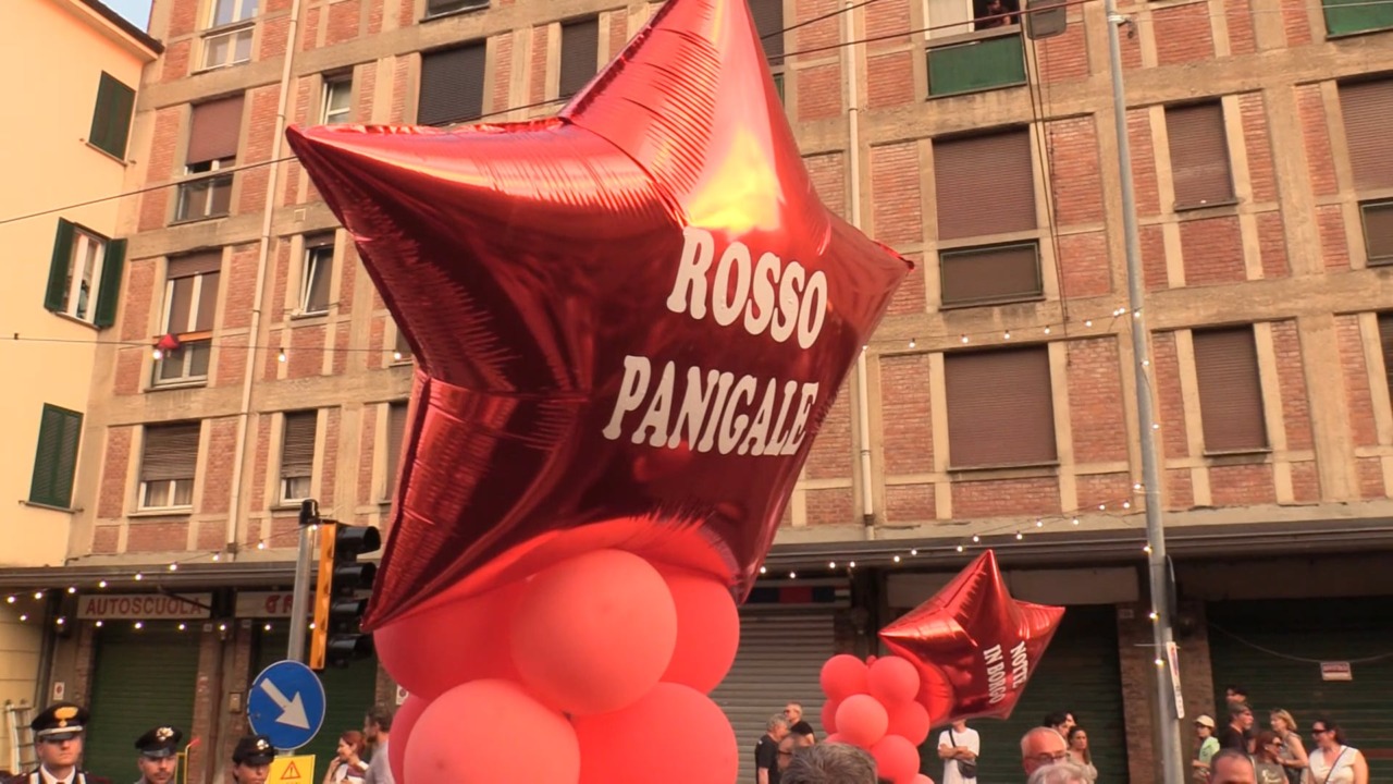 Grande festa di strada con “Rosso Panigale-Notte in Borgo” in Via M.E.Lepido. Chiusi lavori della linea rossa del tram