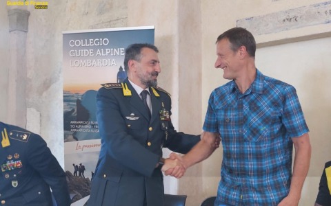 Guide Alpine e Guardia di Finanza insieme per la sicurezza in montagna