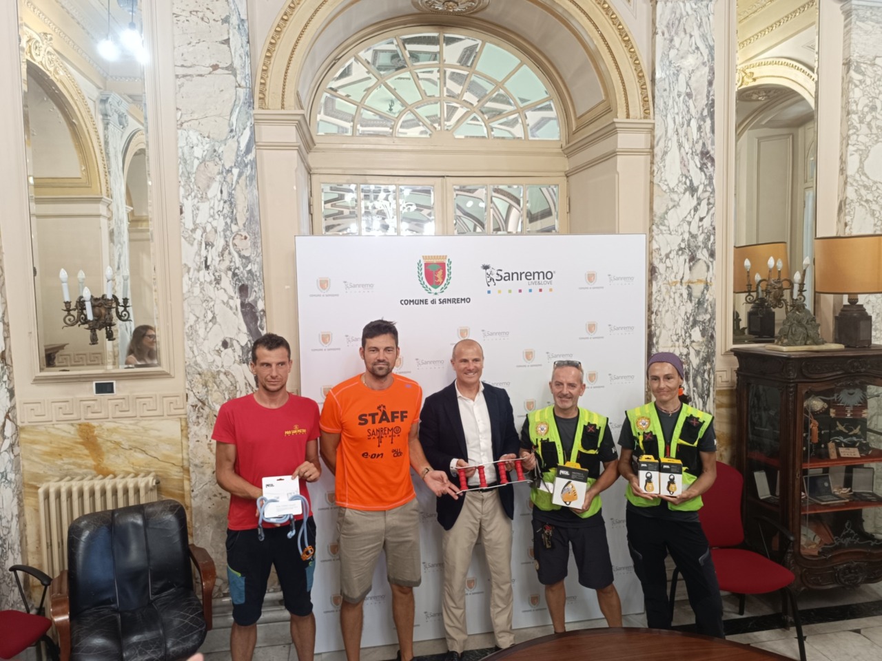 HBRun: consegnato il materiale sanitario raccolto al Soccorso Alpino