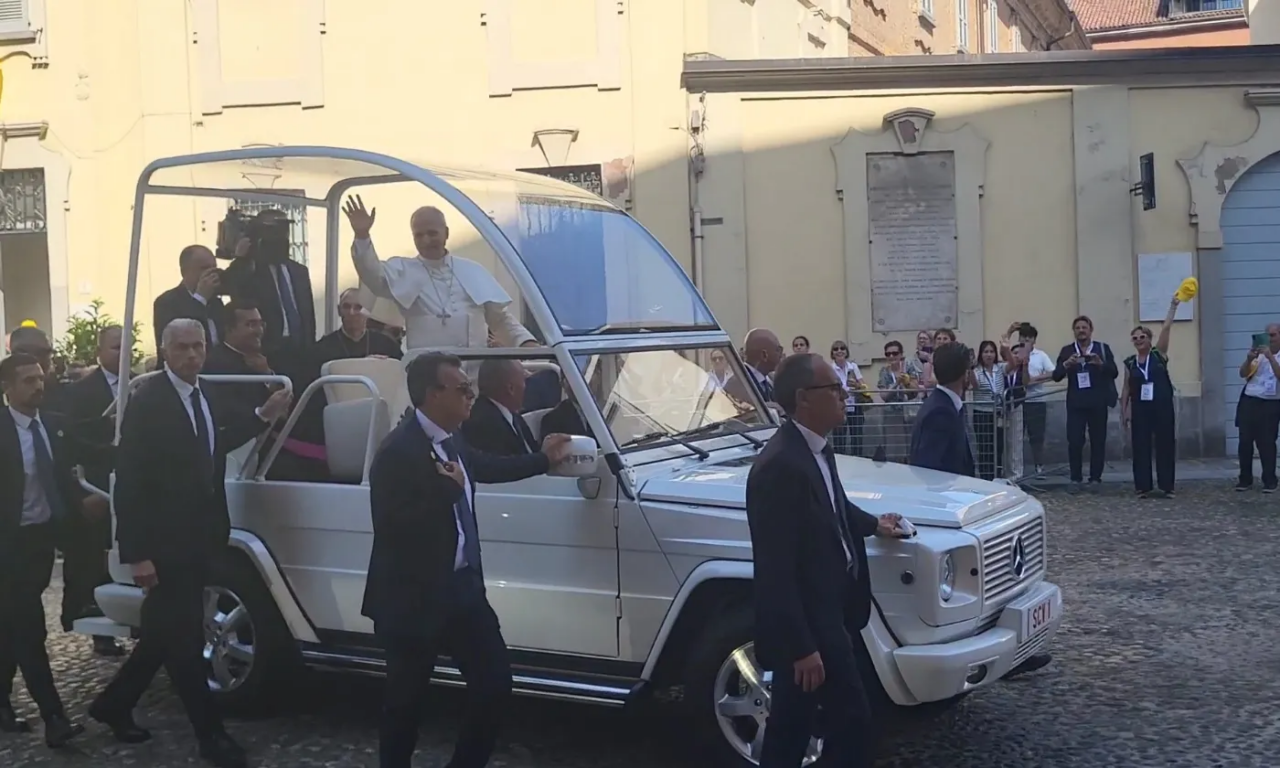Il Papa a Pavia e l’abbraccio della sua Madre: l’Atto di Affidamento alla Madonna di Piazza Grande e le radici di una devozione secolare