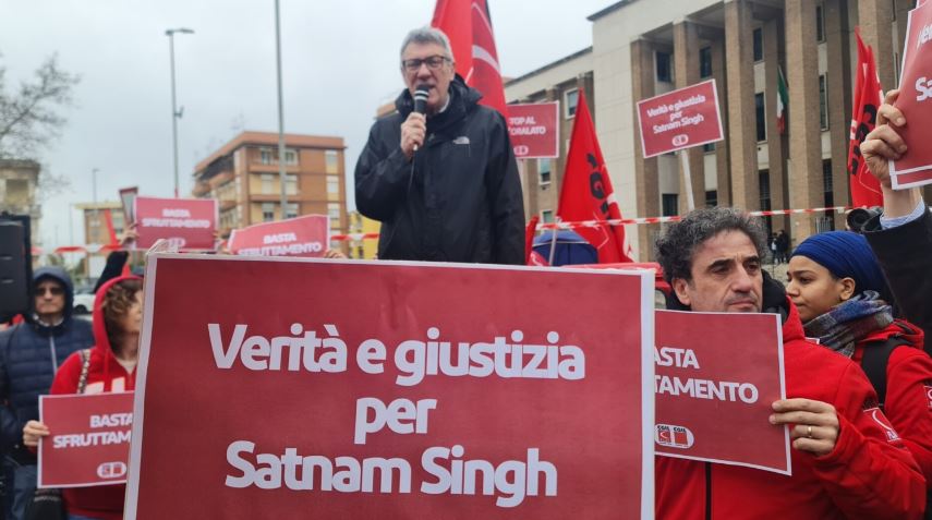 Il processo per la morte di Satnam Singh, oggi la sentenza. Dalle 16.00 il presidio della Cgil con Landini