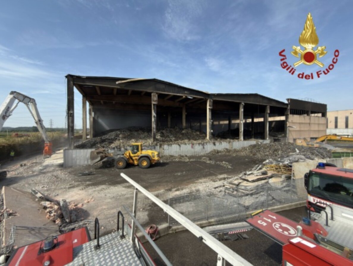 Incendio a Lonato del Garda: nuova ordinanza del sindaco