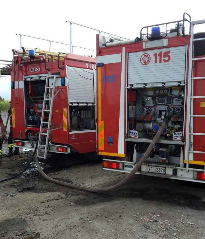 Incendio in via Bagni Roana, evacuato il centro anziani
