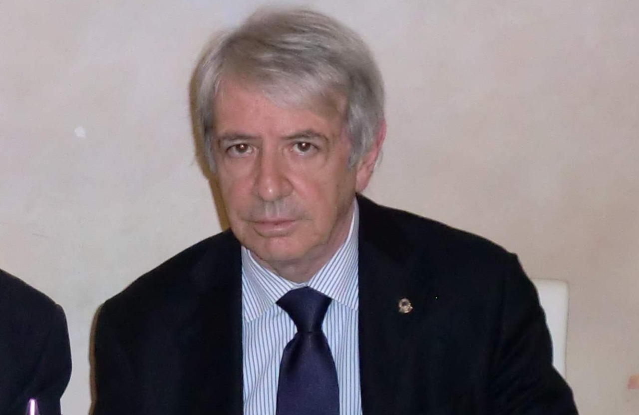 Inventò la telecronaca a due voci: addio a Luigi Colombo