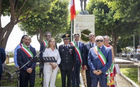 La città ha ricordato il Centenario del Monumento ai Caduti