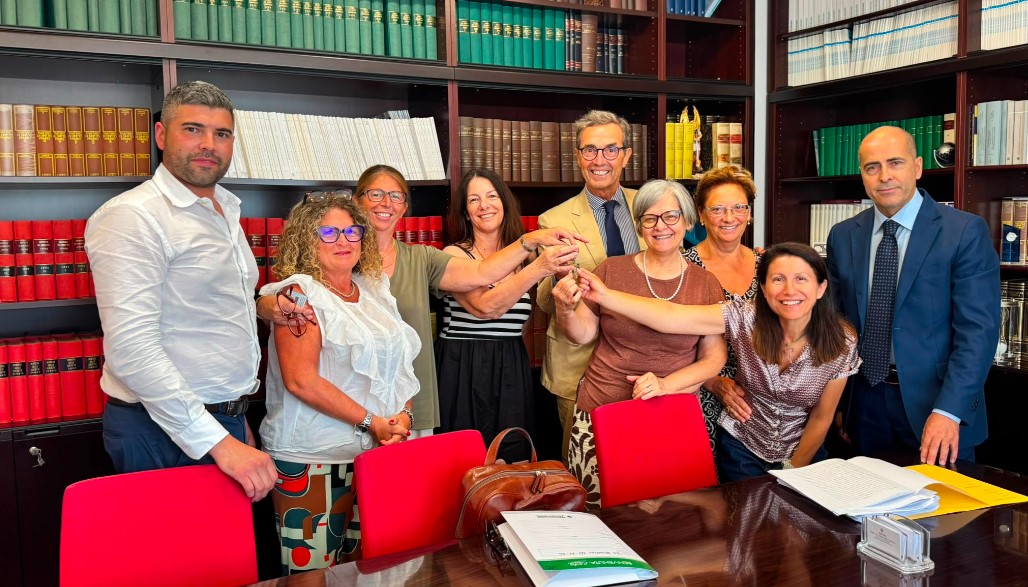 La famiglia Zamboni dona un locale commerciale all’Associazione Diaphorà