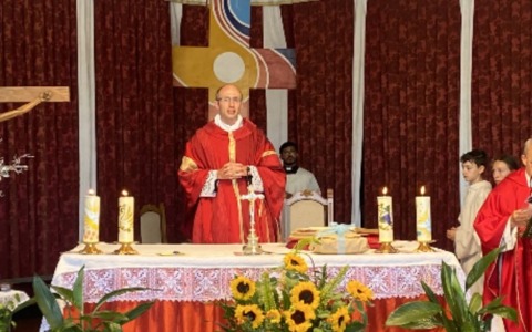 La festa per don Davide sacerdote da cinque anni