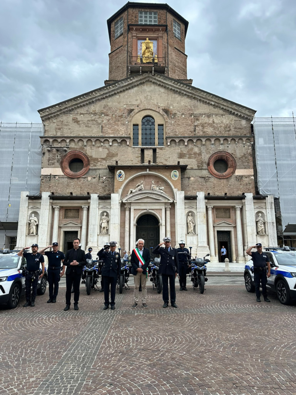 La Polizia locale di Reggio ha reso omaggio a Francesco Imprezzabile
