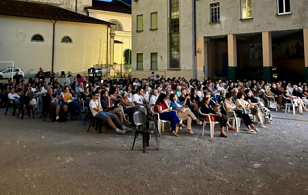 Lecco, “Ma che film la vita!” chiude con “Il mago del Cremlino”