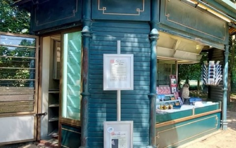 L’edicola di Piazza Roma rinasce: restaurata e trasferita all’Orto Botanico “G. Longhi” a Romano
