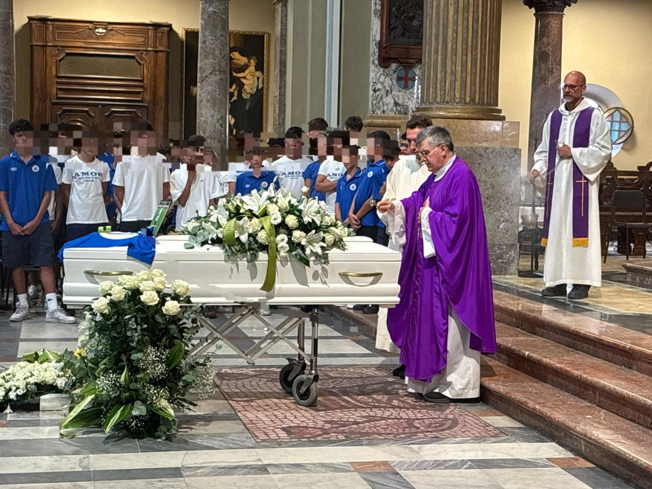 L’ultimo saluto ad Alessio Colletti: “Sei ovunque noi siamo”