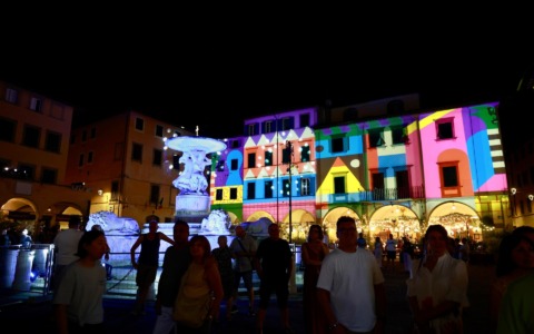 Luminiere d’estate per la notte bianca empolese