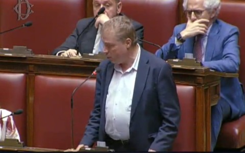 Manifestazione per Fakir e scontri a Bologna, Andrea De Maria: “Piazza Nettuno è una risposta democratica”