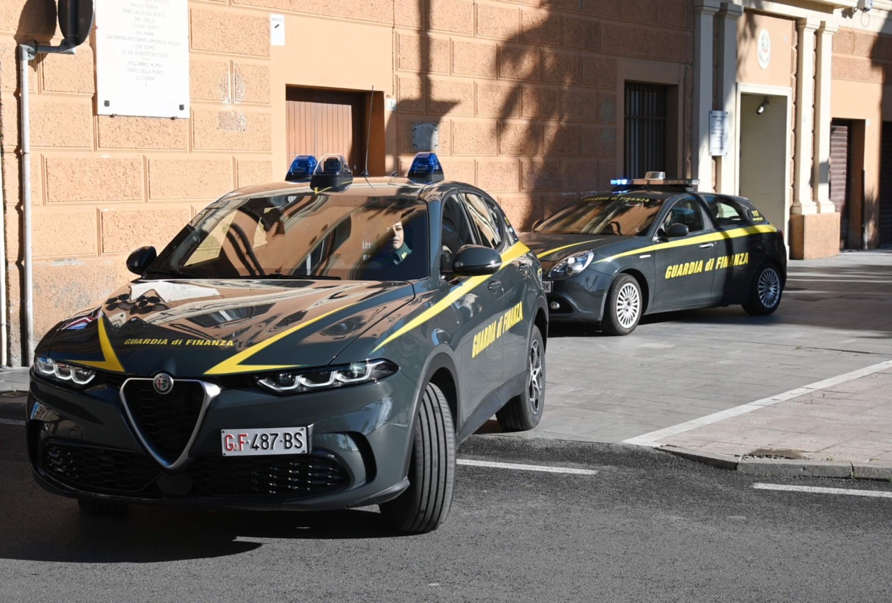 Maxi operazione della Guardia di Finanza di Imperia. Scoperta evasione da 4,6 milioni di euro per favoreggiamento della prostituzione online