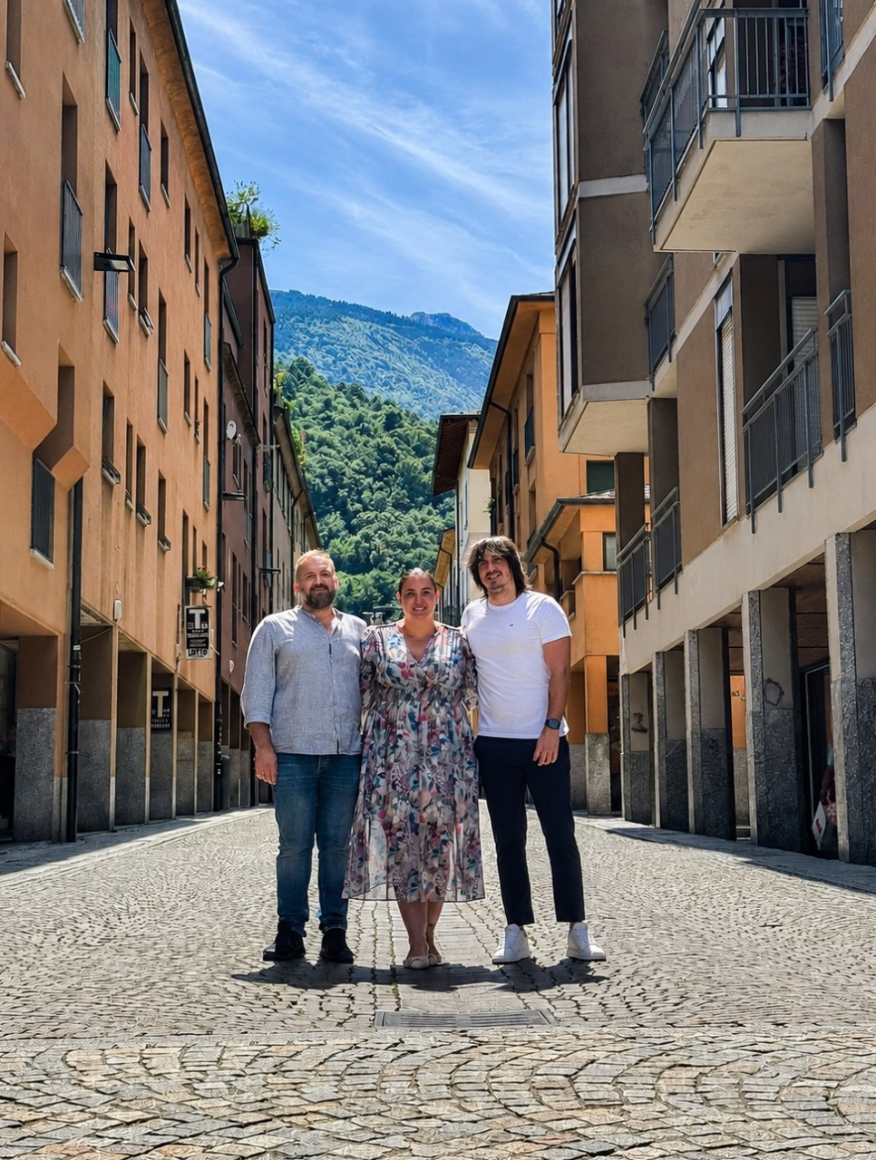 Morbegno presenta la novità: La Tavolata in Bianco