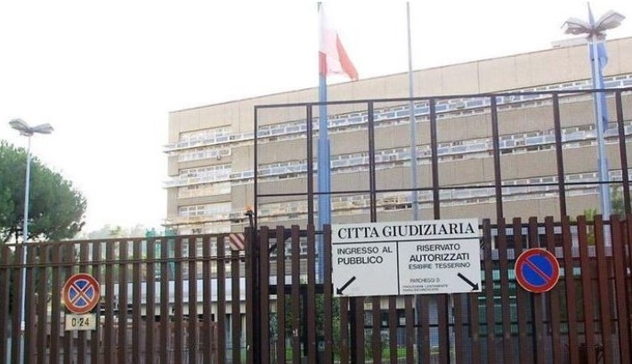 Non si rassegna alla fine della storia e violenta la ex, condannato a sette anni e mezzo