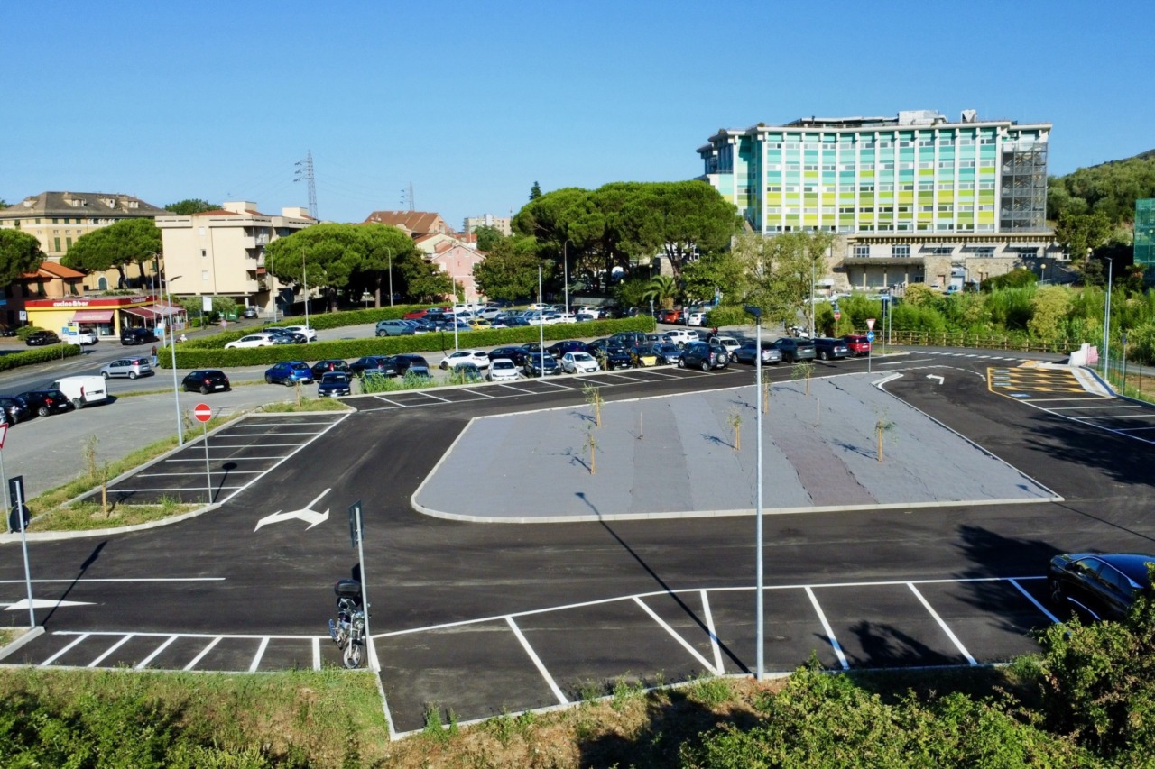 Nuovi parcheggi vicino all’ospedale, il centrosinistra: “Merito della precedente giunta comunale”