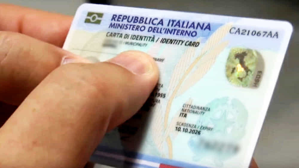 Oltre 3100 carte d’identità elettroniche consegnate nei primi sette mesi del 2026 nella città di Vercelli