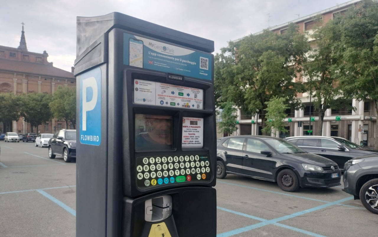 Parcheggi ad Alessandria: tornano gli ausiliari della sosta