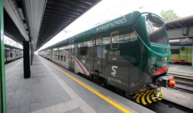 Passante ferroviario chiuso per lavori di manutenzione: in Martesana si viaggia con i bus