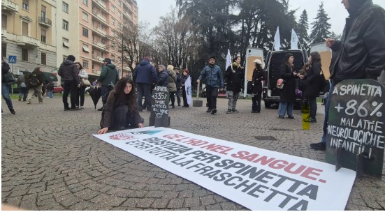 Pfas, il comitato Ce l’ho nel sangue: “Non basta contare i malati, serve capire perché ci si ammala”
