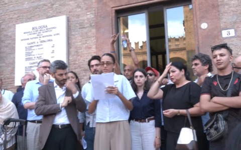 Polemiche per la manifestazione poi degenerata. Al vaglio le modalità di comunicazione