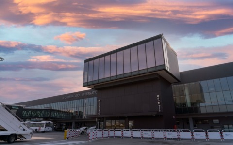 Potere al Popolo contro il piano di crescita dell’aeroporto di Orio: «Insostenibile questo ampliamento»