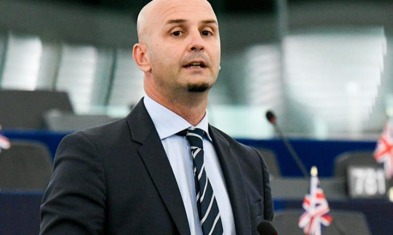 Procaccini (FdI-ECR): “La memoria di Moro impone verità, estradare il brigatista è un dovere”