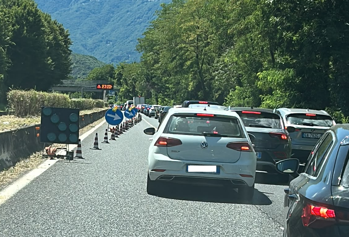 Qualcosa non ha funzionato nel piano anticode: corsie della SS36 aperte in ritardo in direzione sud