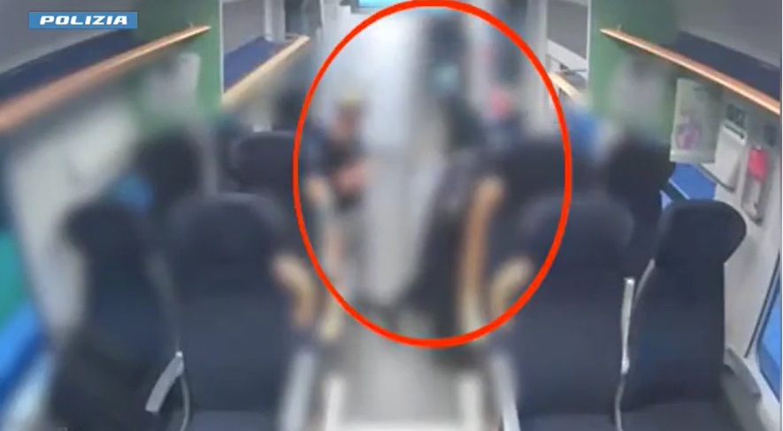 Rapinatori incubo dei pendolari: arrestati tre ventenni egiziani