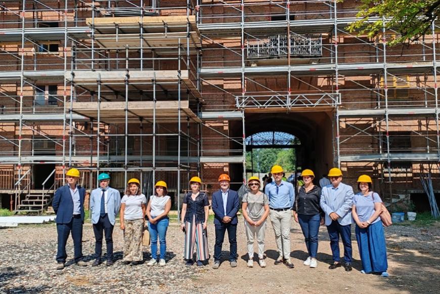Recupero di Borgo Castello nel Parco La Mandria: 9,7 milioni di euro per restaurare la Torre dell’Orologio