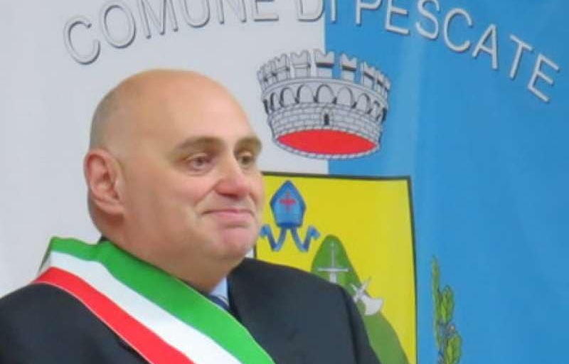 Redarguita per l’abbigliamento succinto, Donne Democratiche: “Siamo libere e autodeterminate, nessun uomo ci strumentalizzi”