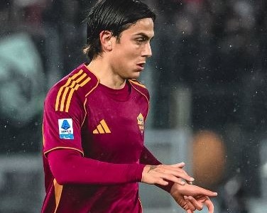 Roma, è ufficiale: Dybala rinnova fino al 2027