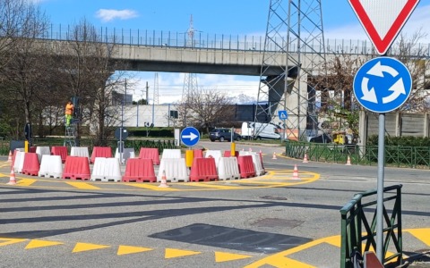 Rotonda tra corso Piemonte e via Don Gnocchi: previsto il restringimento della careggiata