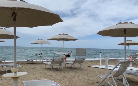 Salvamento sulle spiagge libere, affidamento d’urgenza
