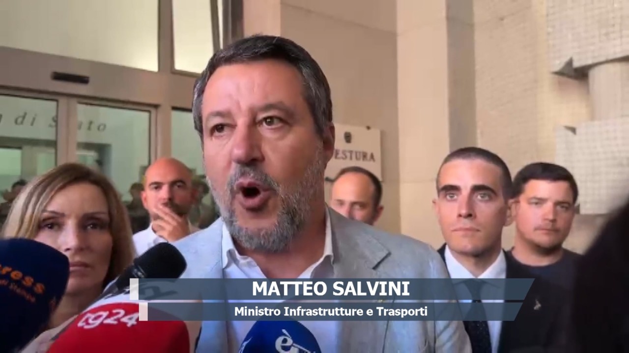 Scontri in centro a Bologna, Matteo Salvini: “Chi convoca la piazza  in caso di danni paghi le conseguenze”