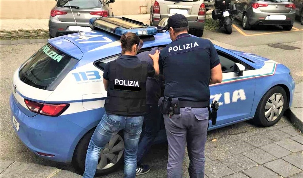San Donato, arrestato un 18enne senegalese per spaccio di cocaina