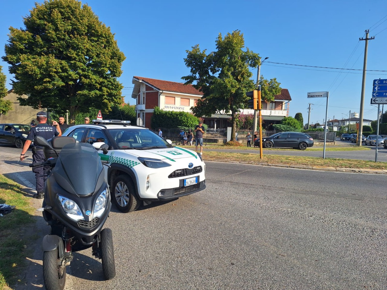 Schianto in moto mentre torna dal lavoro, grave centauro a Vidalengo