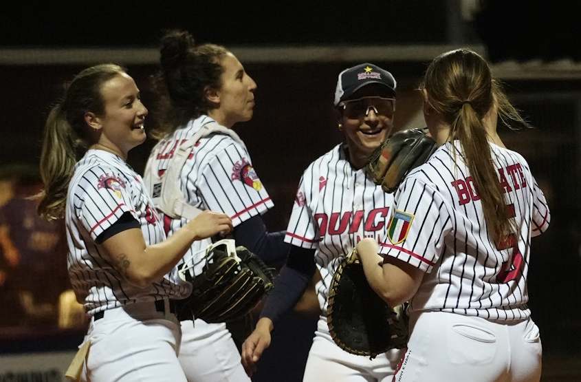 Softball A1: Caronno cade nel derby contro Bollate, doppia vittoria per Saronno a Collecchio
