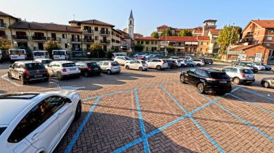 Sosta blu, i parcheggi in città si pagano per tutto agosto