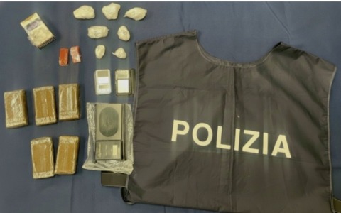 Spaccio a Brescia: in manette un 40enne, fermato mentre rientrava a casa in scooter