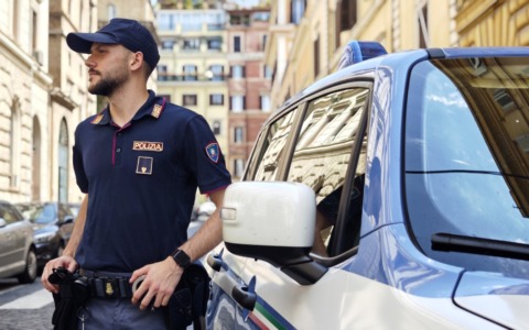Spaccio “cash and carry” per pagare i debiti col fornitore: 4 arresti