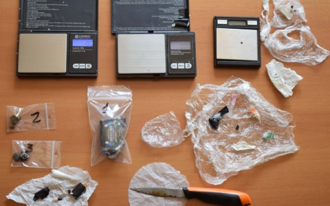Spaccio di stupefacenti, giovane denunciato